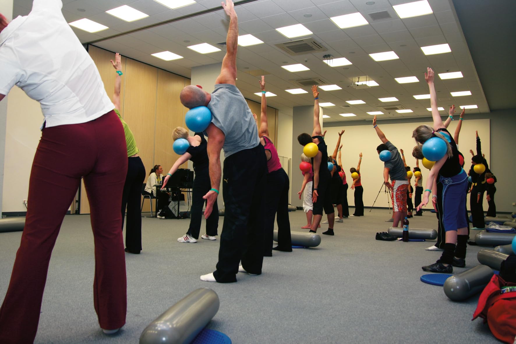 overball (Blue, 9 in - Image 9